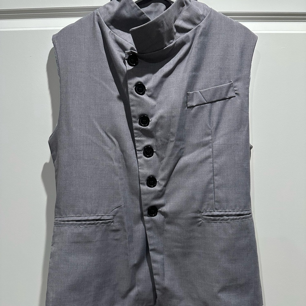 Gray Sleeveless Button-Up Vest